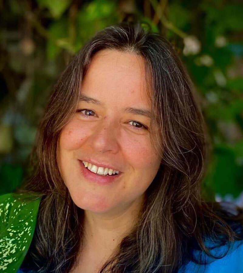 Dr. Bia Labate